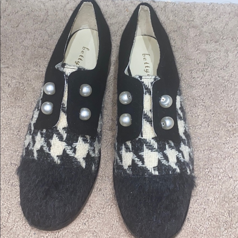 Bettye muller pearl tweed oxfords brand new 7.5